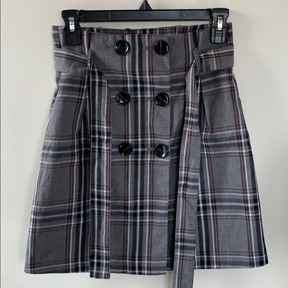 stradivarius Dresses & Skirts - 🌸 PLAID SKIRT 🌸